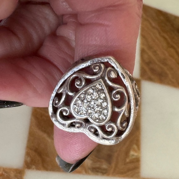 Brighton, scrolled heart ring - Picture 2 of 4